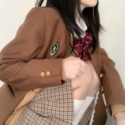 梧桐深院锁清秋